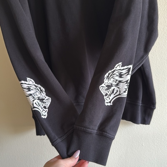 Darc Sport She Black Wolves Forever Logo Crewneck Gym Sweatshirt